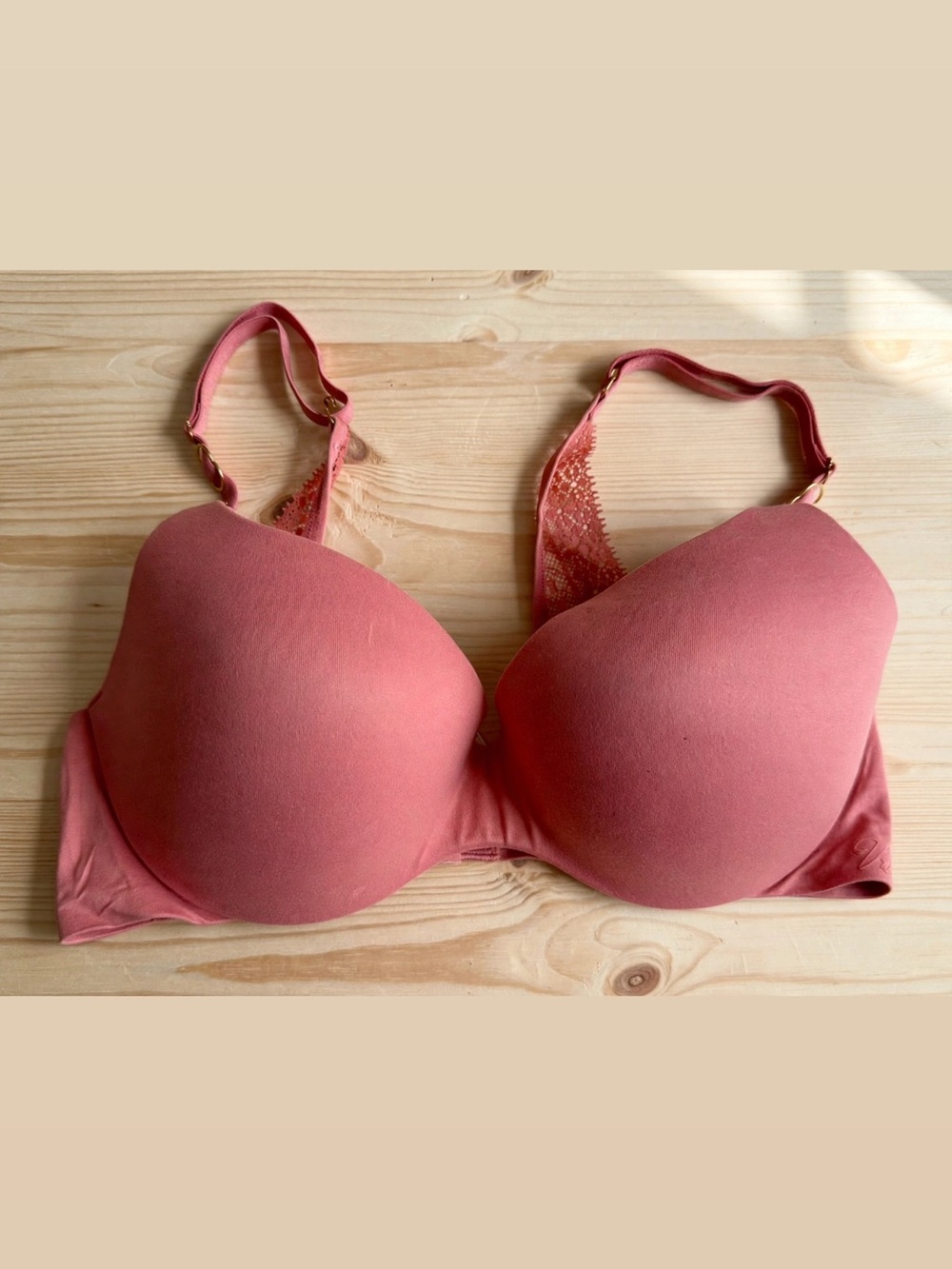 Victoria's Secret molded bra in dusty rose